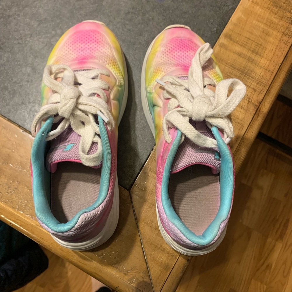 Girls size 2 shoes